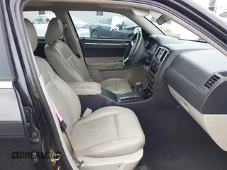 2005 Chrysler 300 Touring with VIN 2C3AA53G85H155393, listed as a IAAI auction lot 42171752 with 225,385 mi miles and . Bid and sale history available at DreamBid. Image 5.