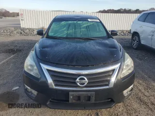 2015 Nissan Altima SV with VIN 1N4AL3AP6FC112324, listed as a Copart auction lot 79833204 with 147,584 mi miles and Clean Title. Bid and sale history available at DreamBid. Image 5.