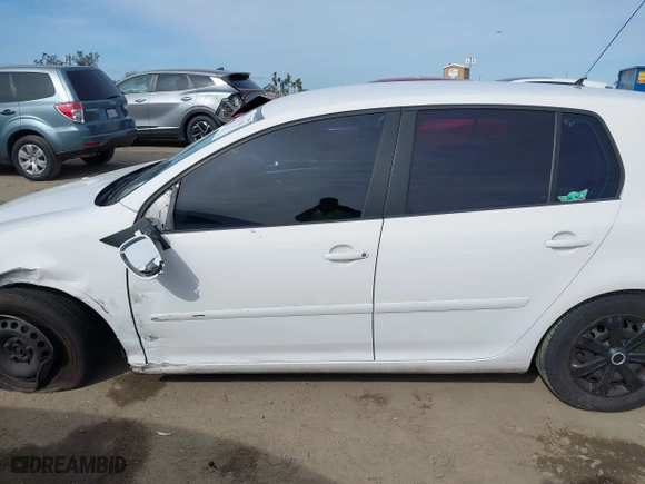2007 Volkswagen Rabbit with VIN WVWDS71K67W032169, listed as a IAAI auction lot 41928181 with 145,791 mi miles. Bid and sale history available at carsss.com. Image 15.