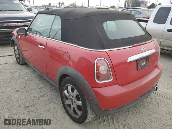 2010 MINI Convertible с VIN WMWMR3C56ATU97164, выставлен на аукционе Copart как лот 83908904 с пробегом 153 936 миль миль и Списание • Salvage title. История ставок и продаж доступна на DreamBid. Изображение 2.