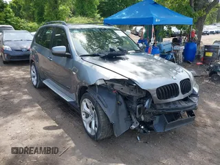 2007 BMW X5 3.0si z VIN 5UXFE43577L016195, wystawiony jako IAAI lot #42323000 z przebiegiem 88 318 mil mil oraz . Historia ofert i sprzedaży dostępna na DreamBid. Obrazek 6.