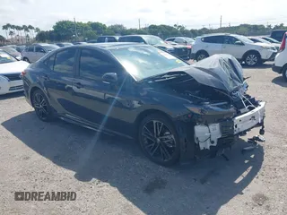 2025 Toyota Camry LE with VIN 4T1DAACK5SU076886, listed as a IAAI auction lot 41629641 with 9,919 mi miles and . Bid and sale history available at DreamBid. Image 1.