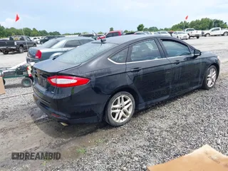 2016 Ford Fusion SE with VIN 3FA6P0H76GR254125, listed as a IAAI auction lot 42522625 with 276,982 mi miles and . Bid and sale history available at DreamBid. Image 4.