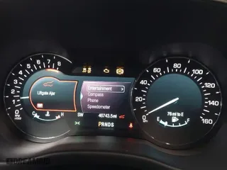 2017 Lincoln MKC Premiere with VIN 5LMCJ1D92HUL52227, listed as a IAAI auction lot 40801173 with 46,743 mi miles. Bid and sale history available at carsss.com. Image 7.