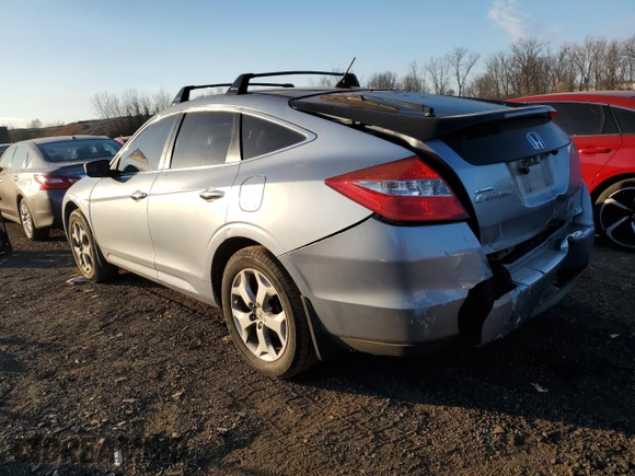 2010 Honda Accord Crosstour EX-L with VIN 5J6TF2H5XAL000833, listed as a Copart auction lot 80645504 with 220,290 mi miles and Salvage Title. Bid and sale history available at carsss.com. Image 2.