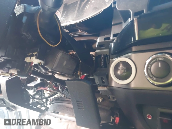2018 Toyota Tacoma SR with VIN 5TFCZ5AN6JX144056, listed as a IAAI auction lot 41623760 with Not Provided miles and . Bid and sale history available at DreamBid. Image 16.