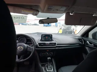 2015 Mazda 3 i Sport z VIN JM1BM1U71F1225833, wystawiony jako IAAI lot #42264702 z przebiegiem 173 583 mil mil oraz . Historia ofert i sprzedaży dostępna na DreamBid. Obrazek 20.
