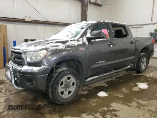 2013 Toyota Tundra z VIN 5TFDY5F18DX271506, wystawiony jako Copart lot #82296664 z przebiegiem Nie podano mil oraz Szkoda całkowita • Salvage title. Historia ofert i sprzedaży dostępna na DreamBid. Obrazek 1.