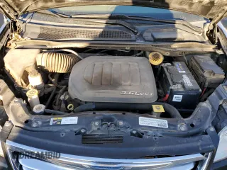 2015 Chrysler Town & Country Touring L with VIN 2C4RC1CG8FR547139, listed as a Copart auction lot 49427805 with 87,173 mi miles and Salvage Title. Bid and sale history available at DreamBid. Image 14.
