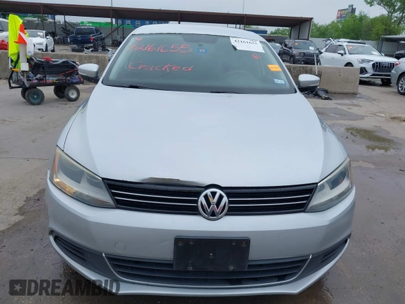 2013 Volkswagen Jetta SE with VIN 3VWDX7AJXDM373706, listed as a IAAI auction lot 42161655 with 202,471 mi miles and . Bid and sale history available at DreamBid. Image 12.