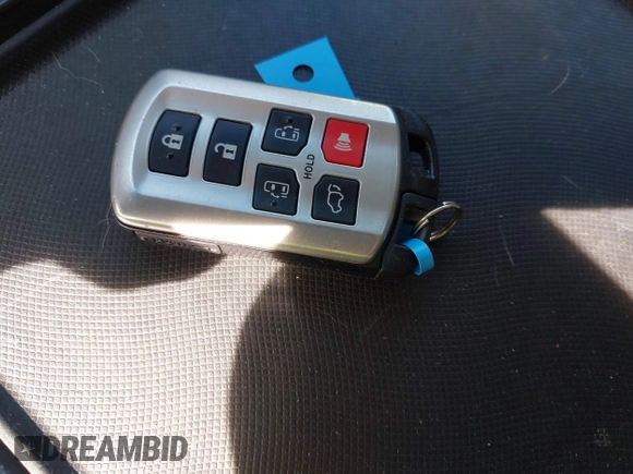 2015 Toyota Sienna Limited with VIN 5TDDK3DC9FS117289, listed as a IAAI auction lot 41861627 with 89,624 mi miles and . Bid and sale history available at DreamBid. Image 11.