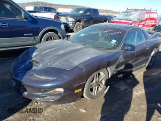 2000 Pontiac Firebird Formula with VIN 2G2FV22G6Y2119266, listed as a IAAI auction lot 41736349 with 1 mi miles. Bid and sale history available at carsss.com. Image 2.