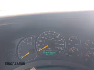 2001 Chevrolet Tahoe LS z VIN 1GNEC13T51J153677, wystawiony jako IAAI lot #42459552 z przebiegiem 201 209 mil mil oraz . Historia ofert i sprzedaży dostępna na DreamBid. Obrazek 7.
