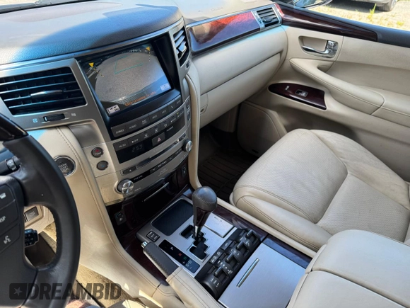 2015 Lexus LX 570 с VIN JTJHY7AX8F4186255, выставлен на аукционе Copart как лот 66178375 с пробегом 199 883 миль миль и Чистый • Clean title. История ставок и продаж доступна на DreamBid. Изображение 12.