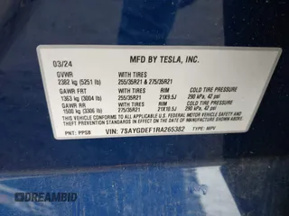 2024 Tesla Model Y Performance z VIN 7SAYGDEF1RA265382, wystawiony jako IAAI lot #42308468 z przebiegiem 9 700 mil mil oraz . Historia ofert i sprzedaży dostępna na DreamBid. Obrazek 9.