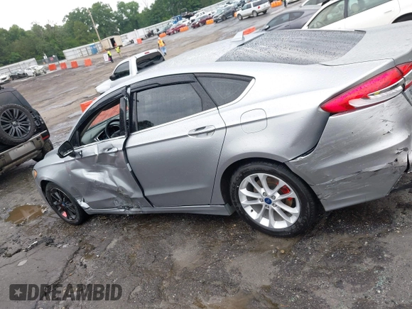 2020 Ford Fusion SE with VIN 3FA6P0HD5LR150418, listed as a IAAI auction lot 42347924 with 87,817 mi miles and . Bid and sale history available at DreamBid. Image 14.