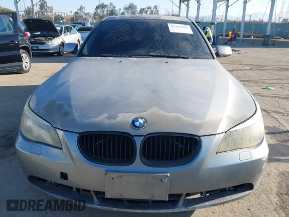 2007 BMW 5 Series 525i z VIN WBANE53507CW60783, wystawiony jako IAAI lot #42259642 z przebiegiem 279 348 mil mil oraz . Historia ofert i sprzedaży dostępna na DreamBid. Obrazek 6.