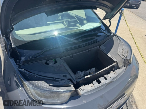 2014 BMW i3 with VIN WBY1Z4C51EV274633, listed as a Copart auction lot 64677185 with 61,664 mi miles and Clean title. Bid and sale history available at DreamBid. Image 7.