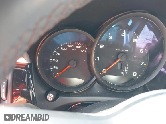 2021 Porsche Macan z VIN WP1AA2A59MLB00947, wystawiony jako IAAI lot #42013483 z przebiegiem Nie podano mil oraz . Historia ofert i sprzedaży dostępna na DreamBid. Obrazek 7.