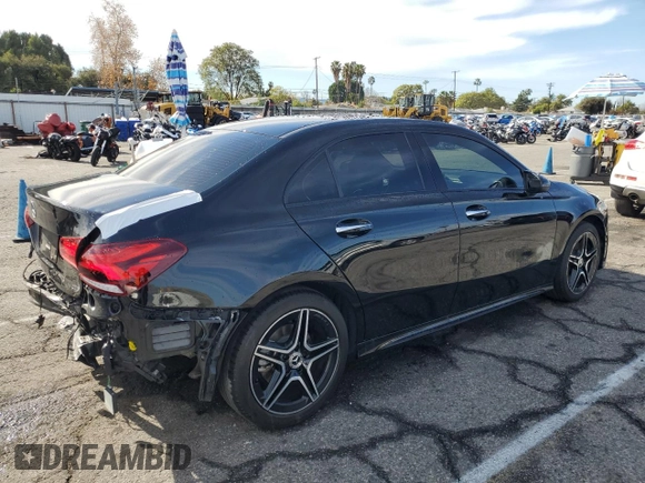 2022 Mercedes-Benz A 220 with VIN W1K3G4EB3NJ357626, listed as a Copart auction lot 42387845 with 32,358 mi miles and Salvage Title. Bid and sale history available at DreamBid. Image 3.