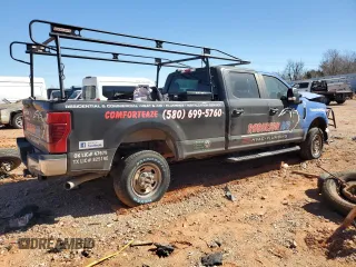 2020 Ford F-250 XL with VIN 1FT7W2B68LEC74418, listed as a Copart auction lot 46545705 with 32,946 mi miles and Salvage title. Bid and sale history available at DreamBid. Image 3.