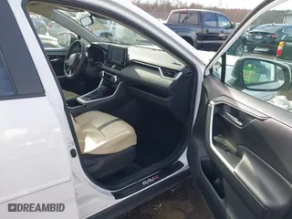 2022 Toyota RAV4 Hybrid XLE with VIN 4T3RWRFV3NU051850, listed as a IAAI auction lot 41571914 with 55,584 mi miles. Bid and sale history available at carsss.com. Image 5.