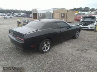 2019 Dodge Challenger SXT with VIN 2C3CDZAG9KH751229, listed as a IAAI auction lot 41169175 with 117,825 mi miles. Bid and sale history available at carsss.com. Image 4.