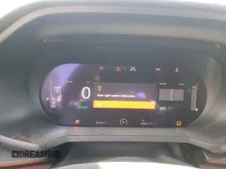 2023 Polestar 2 z VIN YSMEG3KA3PL142722, wystawiony jako Copart lot #53209675 z przebiegiem 52 975 mil mil oraz Tytuł czysty. Historia ofert i sprzedaży dostępna na DreamBid. Obrazek 9.