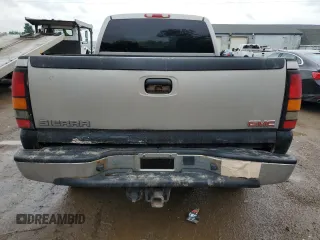 2004 GMC Sierra 1500 SLE with VIN 1GTEK19T44Z239667, listed as a Copart auction lot 61437835 with 203,264 mi miles and Clean title. Bid and sale history available at DreamBid. Image 6.