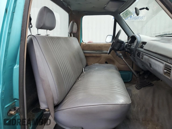 1994 Ford F-150 with VIN 1FTDF15Y2RNB60854, listed as a Copart auction lot 47066675 with 225,105 mi miles and Clean Title. Bid and sale history available at carsss.com. Image 10.