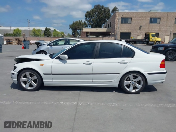 2004 BMW 3 Series 325i с VIN WBAAZ33414KP84920, выставлен на аукционе IAAI как лот 42056526 с пробегом 199 879 миль миль и . История ставок и продаж доступна на DreamBid. Изображение 14.