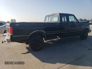 1988 Ford F-250 with VIN 1FTHX26M5JKA25728, listed as a Copart auction lot 62624414 with 41,822 mi miles and Salvage Title. Bid and sale history available at carsss.com. Image 3.