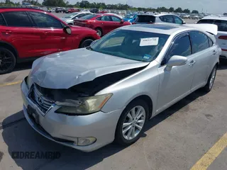 2011 Lexus ES with VIN JTHBK1EG9B2456504, listed as a IAAI auction lot 39811730 with 306,785 mi miles. Bid and sale history available at carsss.com. Image 2.