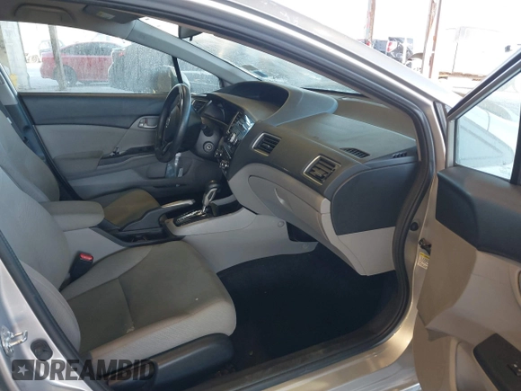 2013 Honda Civic LX z VIN 19XFB2F5XDE243749, wystawiony jako IAAI lot #41252330 z przebiegiem 85 879 mil mil oraz . Historia ofert i sprzedaży dostępna na DreamBid. Obrazek 5.