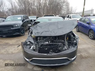 2016 Chrysler 200 Limited with VIN 1C3CCCAB2GN166303, listed as a IAAI auction lot 41829005 with 102,427 mi miles. Bid and sale history available at carsss.com. Image 6.