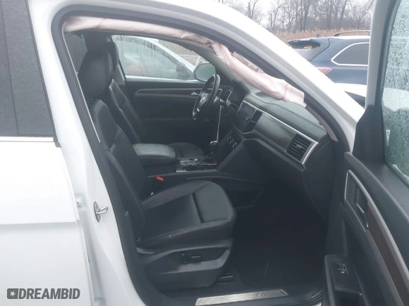 2019 Volkswagen Atlas 3.6L V6 SEL with VIN 1V2ER2CAXKC544274, listed as a IAAI auction lot 41112216 with 88,052 mi miles. Bid and sale history available at carsss.com. Image 5.