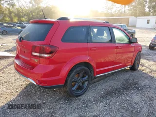 2018 Dodge Journey Crossroad z VIN 3C4PDCGG0JT500834, wystawiony jako IAAI lot #40524111 z przebiegiem 107 888 mil mil oraz . Historia ofert i sprzedaży dostępna na DreamBid. Obrazek 4.