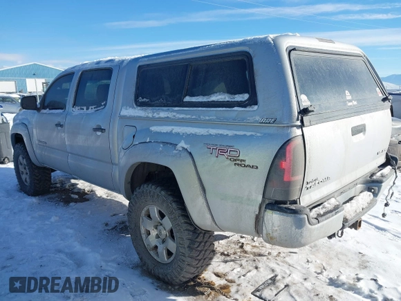 2006 Toyota Tacoma z VIN 5TELU42N06Z195981, wystawiony jako IAAI lot #41333261 z przebiegiem 216 216 mil mil oraz . Historia ofert i sprzedaży dostępna na DreamBid. Obrazek 3.