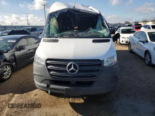 2022 Mercedes-Benz Sprinter Cargo with VIN W1Y40CHY0NT101988, listed as a Copart auction lot 84688584 with 71,888 mi miles and Salvage Title. Bid and sale history available at carsss.com. Image 5.