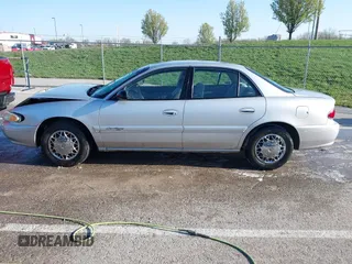 2000 Buick Century Custom with VIN 2G4WS52J4Y1251722, listed as a IAAI auction lot 41972142 with 138,414 mi miles and . Bid and sale history available at carsss.com. Image 14.