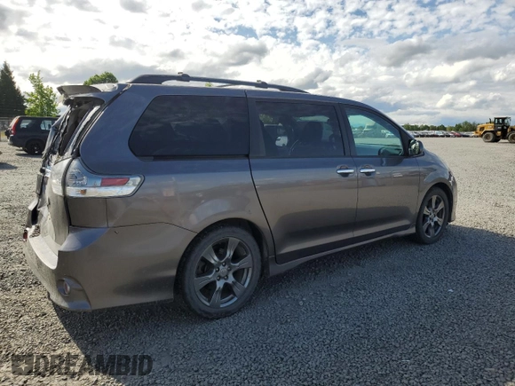 2017 Toyota Sienna SE with VIN 5TDXZ3DC0HS779855, listed as a Copart auction lot 56037865 with 95,959 mi miles and Salvage title. Bid and sale history available at DreamBid. Image 3.