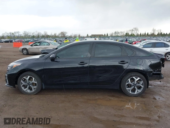 2020 Kia Forte LXS z VIN 3KPF24AD6LE232630, wystawiony jako IAAI lot #42107427 z przebiegiem 61 695 mil mil oraz . Historia ofert i sprzedaży dostępna na DreamBid. Obrazek 15.