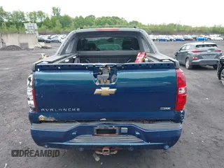 2007 Chevrolet Avalanche 3LT with VIN 3GNFK12317G270255, listed as a IAAI auction lot 42357614 with 306,932 mi miles and . Bid and sale history available at DreamBid. Image 16.