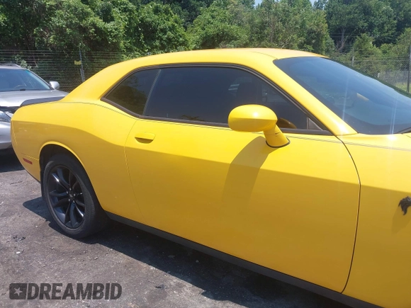 2018 Dodge Challenger SXT с VIN 2C3CDZAG9JH339276, выставлен на аукционе IAAI как лот 42637557 с пробегом 111 418 миль миль и . История ставок и продаж доступна на DreamBid. Изображение 13.