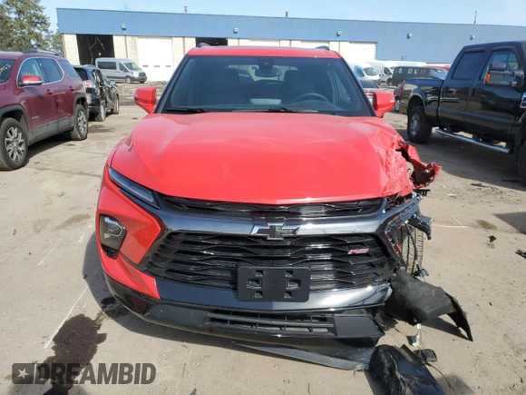 2023 Chevrolet Blazer RS z VIN 3GNKBERS3PS226533, wystawiony jako Copart lot #48231685 z przebiegiem 4 994 mil mil oraz Szkoda całkowita • Salvage title. Historia ofert i sprzedaży dostępna na DreamBid. Obrazek 5.