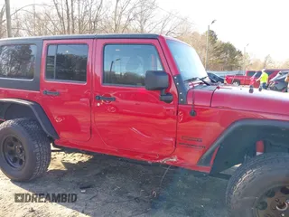 2014 Jeep Wrangler Unlimited Sport with VIN 1C4BJWDG2EL126480, listed as a IAAI auction lot 41479323 with 93,192 mi miles. Bid and sale history available at carsss.com. Image 6.