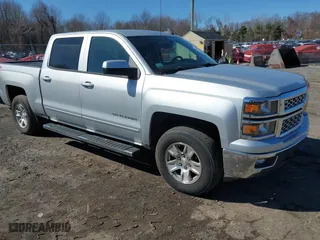 2015 Chevrolet Silverado 1500 LT with VIN 3GCUKREC4FG445820, listed as a IAAI auction lot 41844159 with 141,530 mi miles. Bid and sale history available at carsss.com. Image 1.