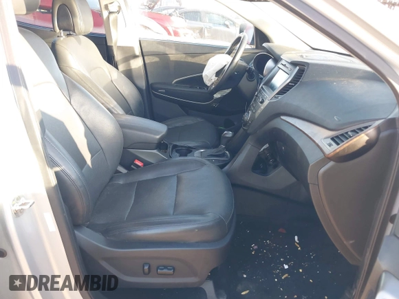 2018 Hyundai Santa Fe 2.0T z VIN 5XYZU4LA1JG516466, wystawiony jako IAAI lot #42265607 z przebiegiem 110 655 mil mil oraz . Historia ofert i sprzedaży dostępna na DreamBid. Obrazek 5.