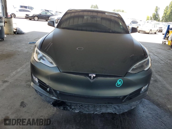 2018 Tesla Model S 75D with VIN 5YJSA1E21JF282786, listed as a Copart auction lot 58058595 with 65,982 mi miles and Salvage title. Bid and sale history available at DreamBid. Image 5.