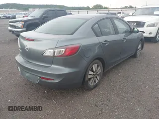 2013 Mazda 3 i SV z VIN JM1BL1TG9D1732559, wystawiony jako IAAI lot #42531526 z przebiegiem 207 132 mil mil oraz . Historia ofert i sprzedaży dostępna na DreamBid. Obrazek 4.
